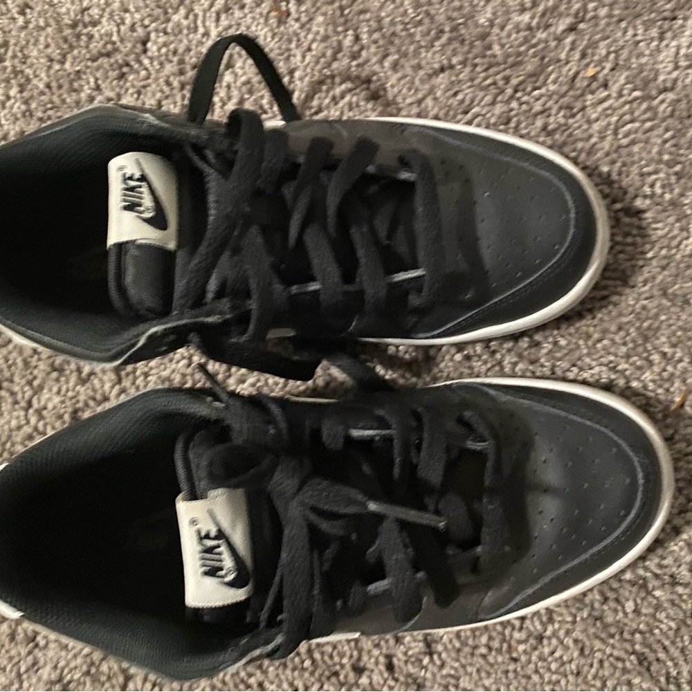 Black dunks